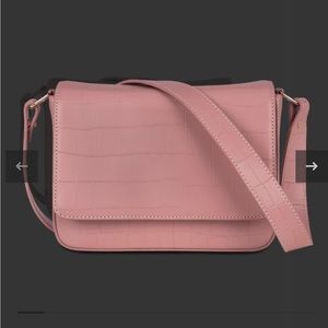 Kelly Wynne Kiss Kiss 2.0 Handbag- retails for $95